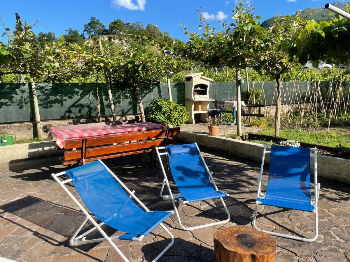 Appartamento Lucia Torbole Sul Garda Exteriör bild